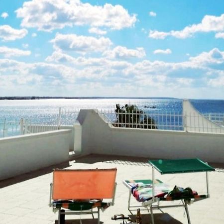 Porto Cesareo Appartamento Panoramico Fronte Mare Con Parcheggio Coperto Torre Lapillo Exterior photo