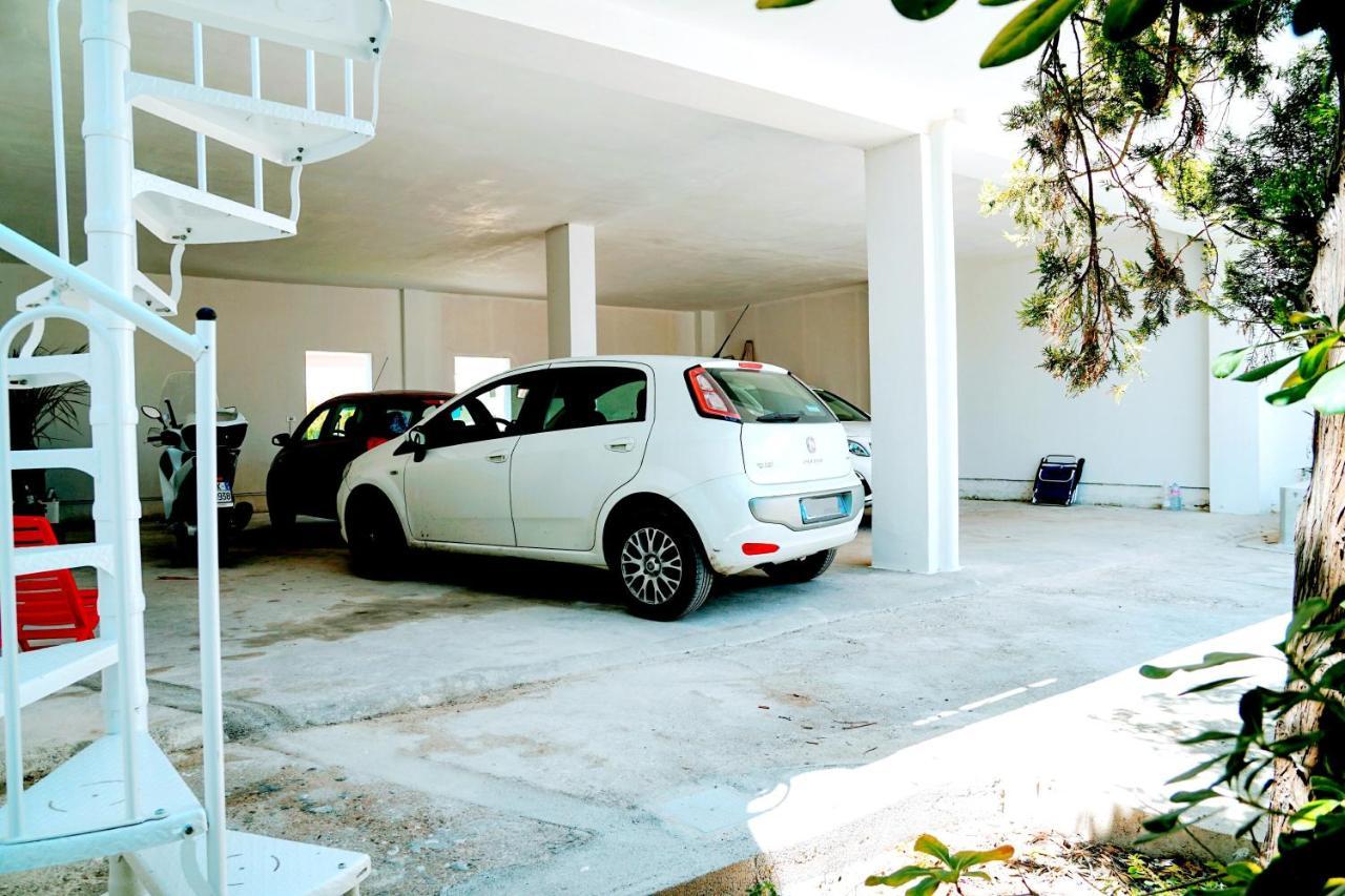 Porto Cesareo Appartamento Panoramico Fronte Mare Con Parcheggio Coperto Torre Lapillo Exterior photo